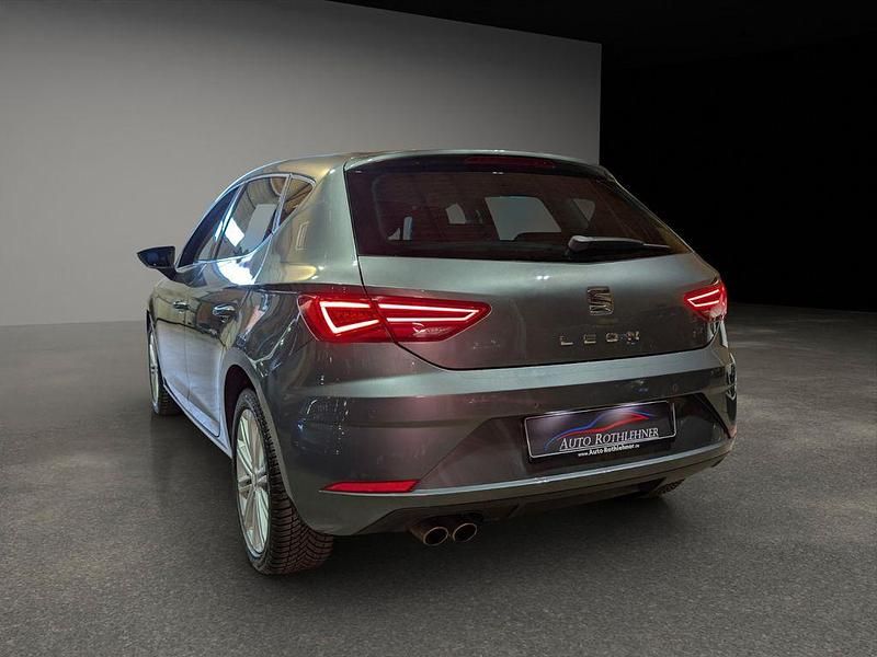 Usata Seat Leon 125 CV (91 kW) 2018 Grigio Berlina