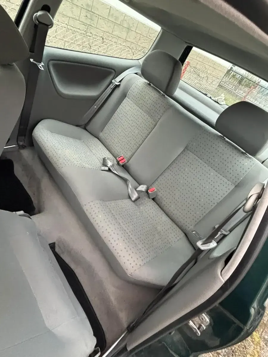 Gebraucht VW Polo 50 PS (36 kW) 2001 Grün Limousine
