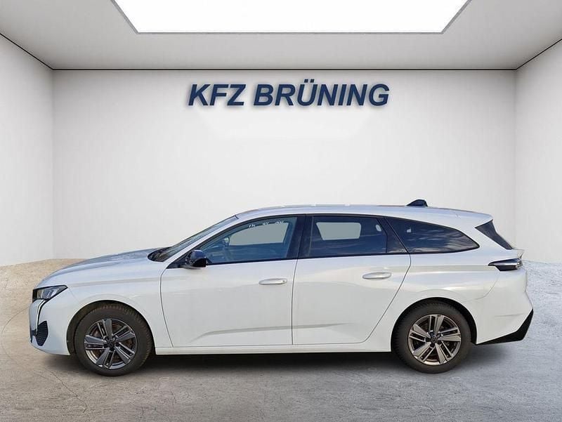 Gebraucht Peugeot 308 SW Allure 131 PS (96 kW) 2024 Okenit weiß metallic (m0su (metallic) Kombi