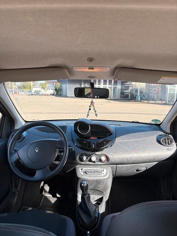 Gebraucht Renault Twingo 75 PS (55 kW) 2012 Violet Kleinwagen
