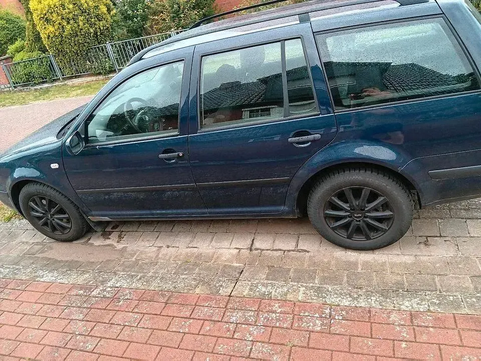 Gebraucht VW Golf IV 101 PS (74 kW) 2005 Blau Kombi