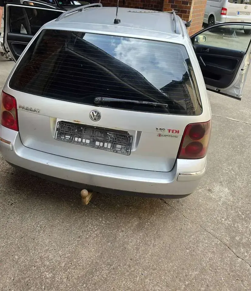 Gebraucht VW Passat Highline 179 PS (131 kW) 2003 Silber Kombi