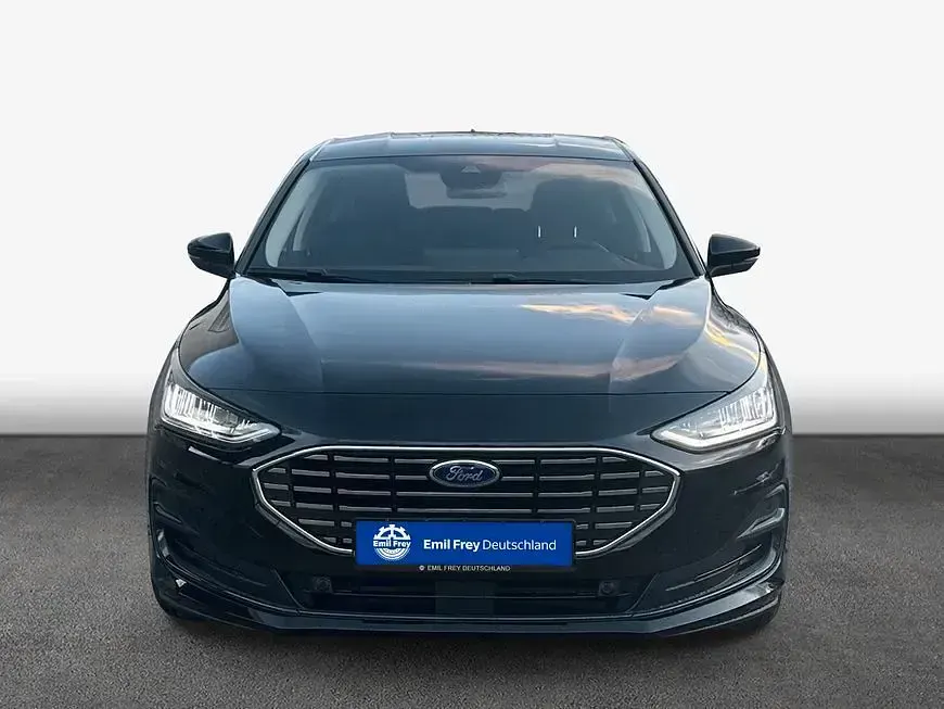 Neu Ford Focus Titanium 125 PS (91 kW) 2025 Agate black metallic Limousine