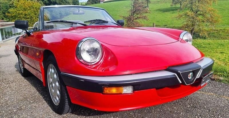 Gebraucht Alfa Romeo Spider 116 PS (85 kW) 1989 Rot Cabrio