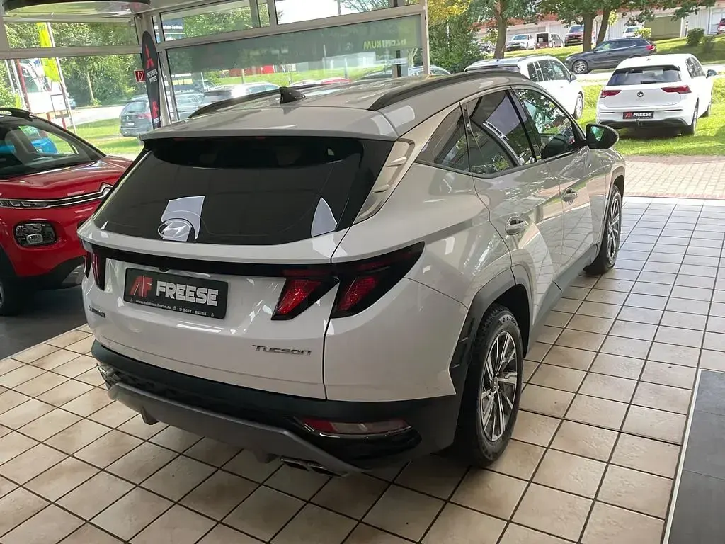Gebraucht Hyundai Tucson Select 150 PS (110 kW) 2022 Weiß SUV