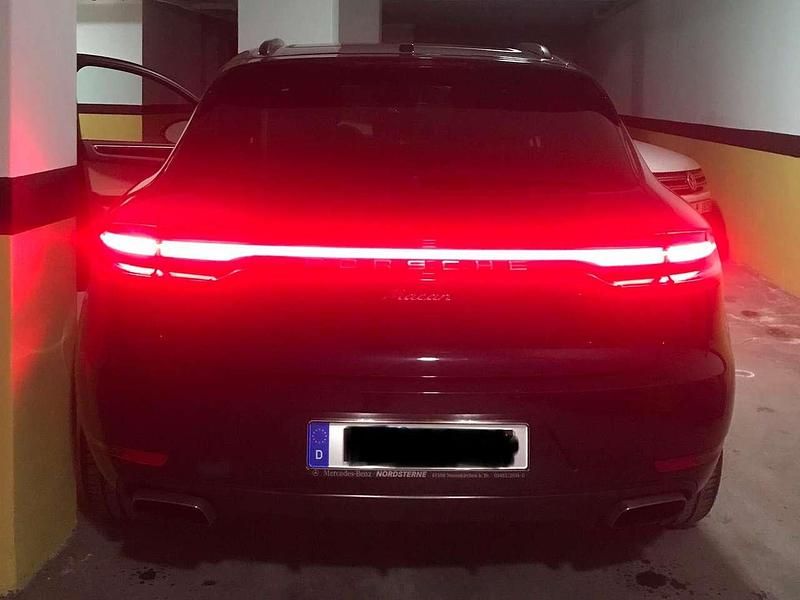 Second-hand Porsche Macan 252 CP (185 kW) 2019 Albastru SUV