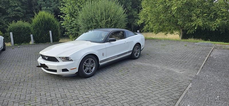 Gebraucht Ford Mustang S 309 PS (227 kW) 2012 Weiß Coupé