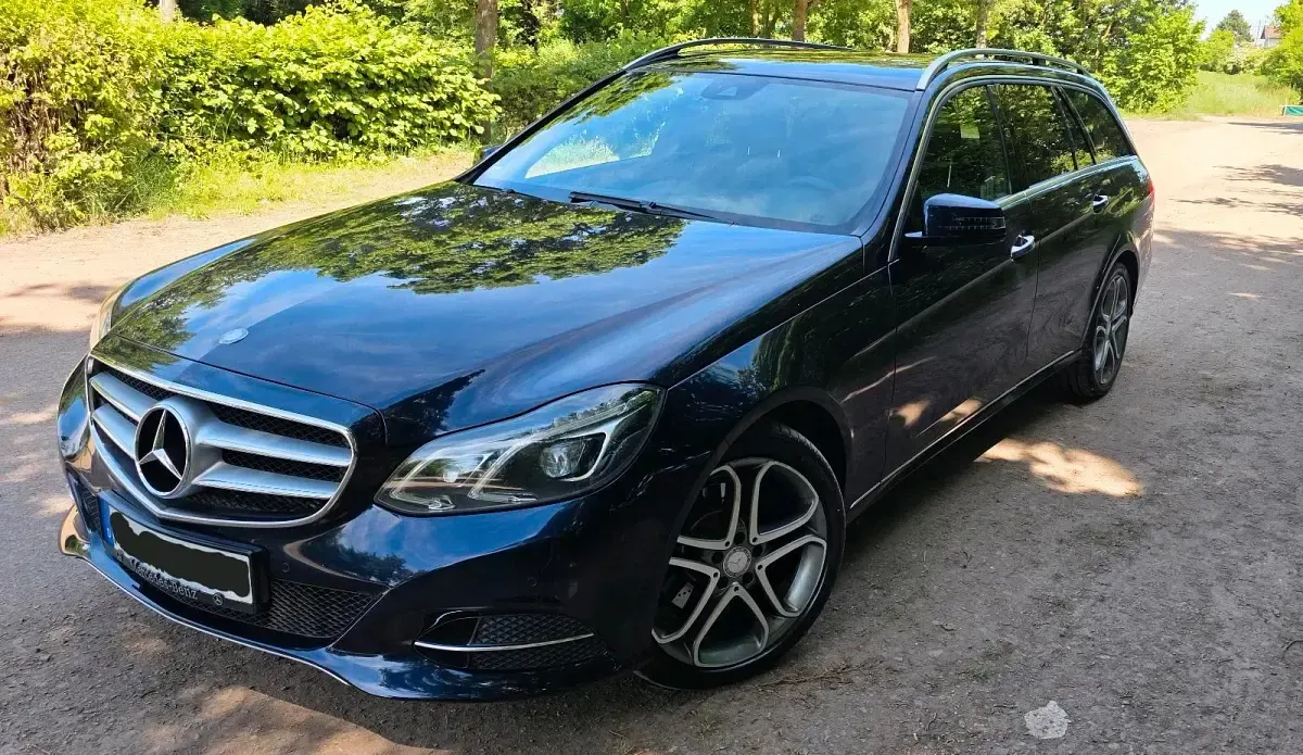 Gebraucht Mercedes E250 Exclusive 204 PS (150 kW) 2013 Blau Kombi