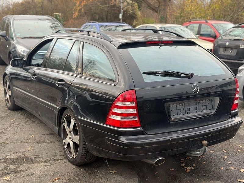 Gebraucht Mercedes C280 Avantgarde 231 PS (169 kW) 2006 Schwarz Kombi