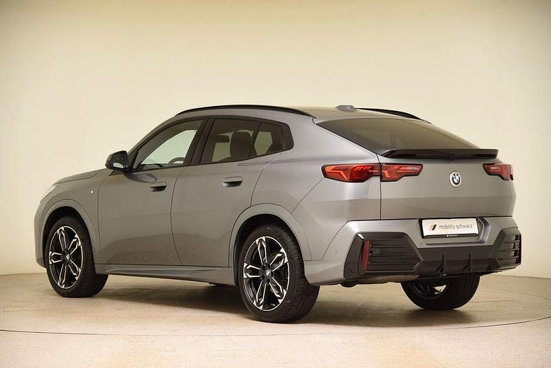 Gebraucht BMW X2 M Sport 150 PS (110 kW) 2024 Grau SUV