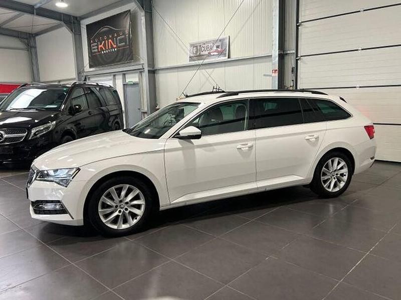 Gebraucht Skoda Superb 218 PS (160 kW) 2020 Weiß Kombi