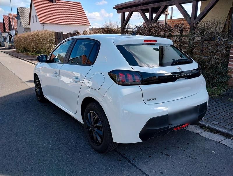 Gebraucht Peugeot 208 75 PS (55 kW) 2023 Weiß Kleinwagen