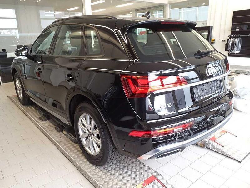 Gebraucht Audi Q5 S-Line 204 PS (150 kW) 2024 Mythosschwarz metallic SUV