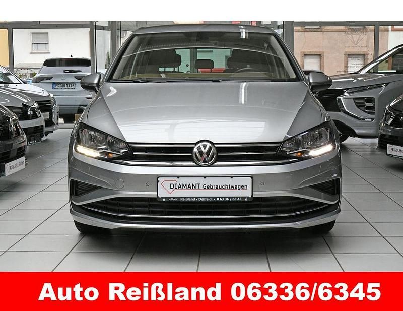Second-hand VW Golf 116 CP (85 kW) 2020 Gri Monovolum
