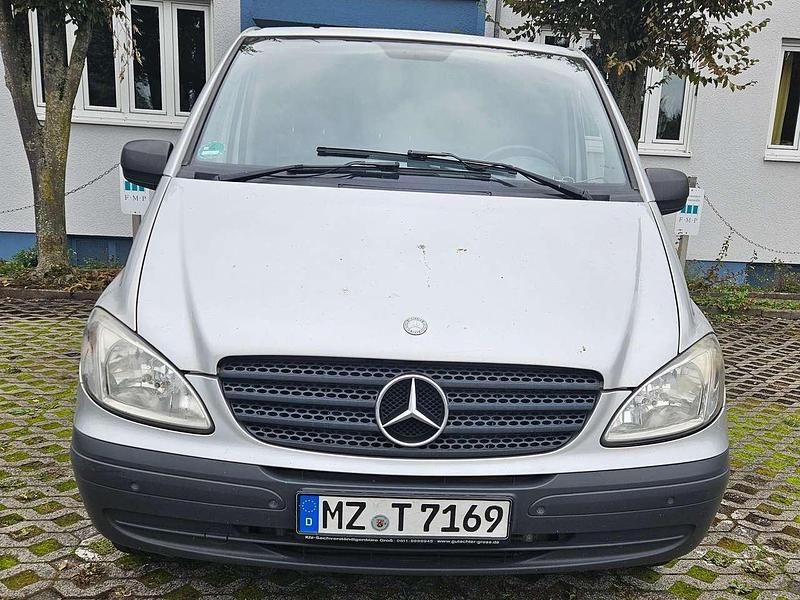 Gebraucht Mercedes Vito 116 PS (85 kW) 2010 Silber Van