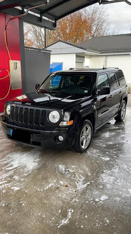 Schwarz Gebraucht 2010 Jeep Patriot Overland SUV | 10.900 € (Fairer Preis) - Bild 1/4