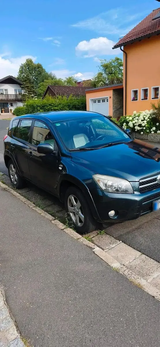 Gebraucht Toyota RAV4 177 PS (130 kW) 2006 Grün SUV