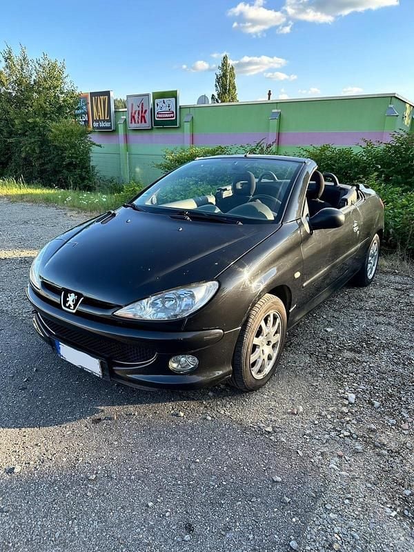 Schwarz Gebraucht 2005 Peugeot 206 CC Cabrio | 580 € (Superpreis) - Bild 1/4