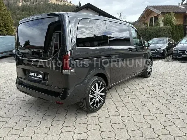 Gebraucht Mercedes V250 Style 190 PS (139 kW) 2026 Graphitgrau metallic Van / Kleinbus
