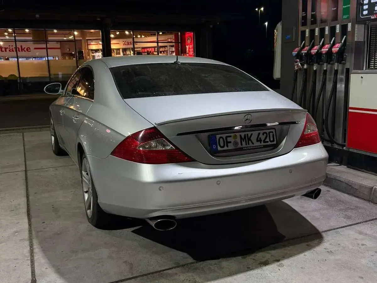 Gebraucht Mercedes CLS350 272 PS (200 kW) 2005 Silber Coupé