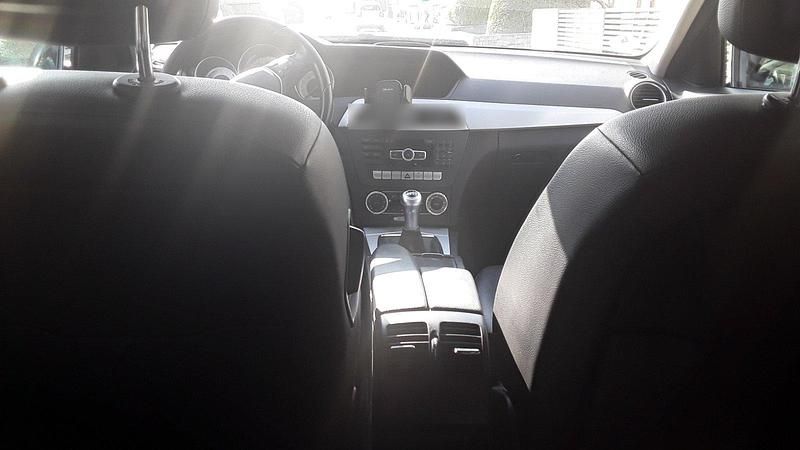 Gebraucht Mercedes C180 156 PS (114 kW) 2011 Andere farben Kombi