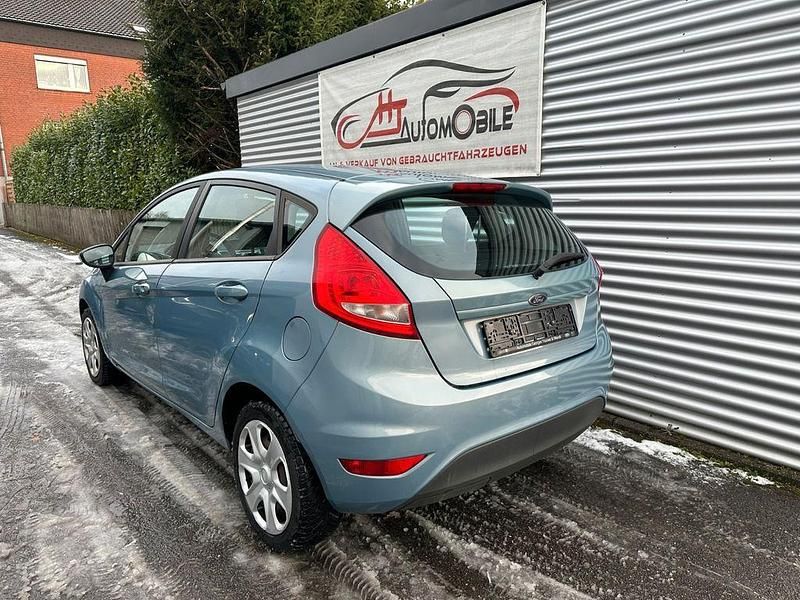 Gebraucht Ford Fiesta Trend 82 PS (60 kW) 2009 Grau Limousine