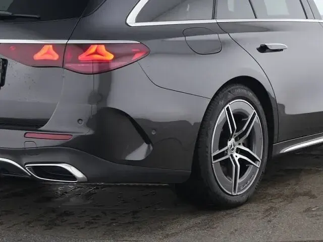 Gebraucht Mercedes E300 AMG 313 PS (230 kW) 2025 Lack graphitgrau Kombi