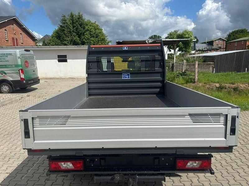 Neu Ford Transit Trend 131 PS (96 kW) 2025 Blazer blau