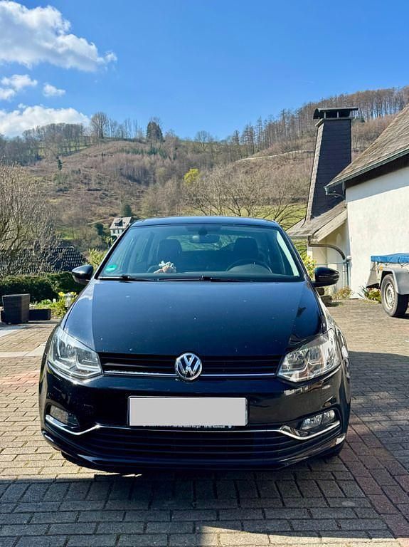 Gebraucht VW Polo Highline 90 PS (66 kW) 2016 Schwarz Limousine