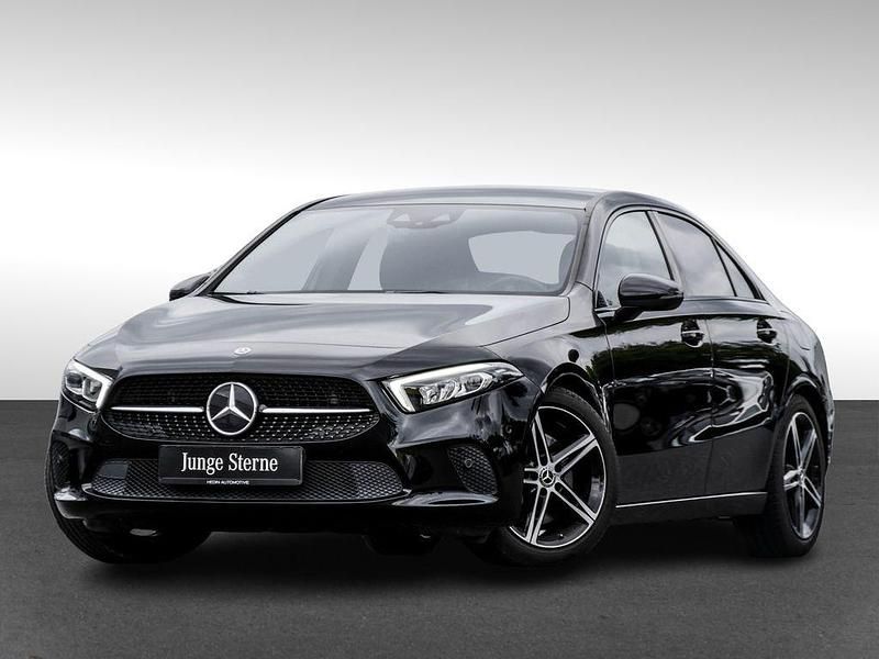 Gebraucht Mercedes A250 Progressive 224 PS (164 kW) 2019 Schwarz Limousine