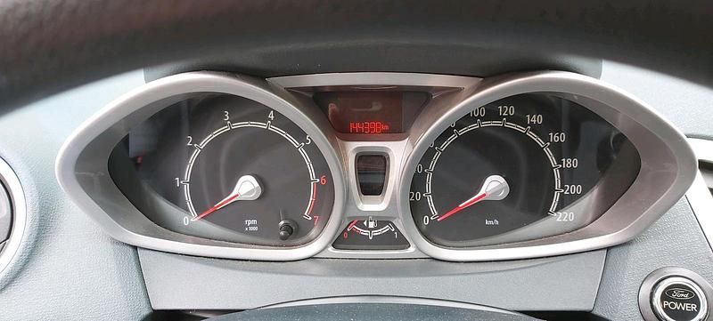 Gebraucht Ford Fiesta 2008 Grau Kleinwagen