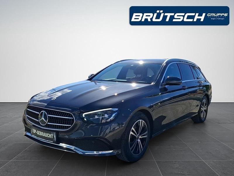 Grafitgrau metallic Gebraucht 2023 Mercedes E220 Avantgarde Kombi | 38.980 € (Fairer Preis) - Bild 1/4