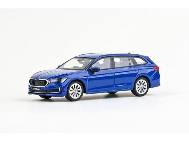 Gebraucht Skoda Superb Ambition 150 PS (110 kW) 2023 Energyblau Kombi