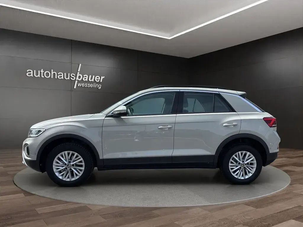 Gebraucht VW T-Roc Life 116 PS (85 kW) 2025 Ascotgrau SUV