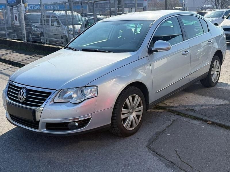 Gebraucht VW Passat Highline 140 PS (102 kW) 2008 Silber Limousine