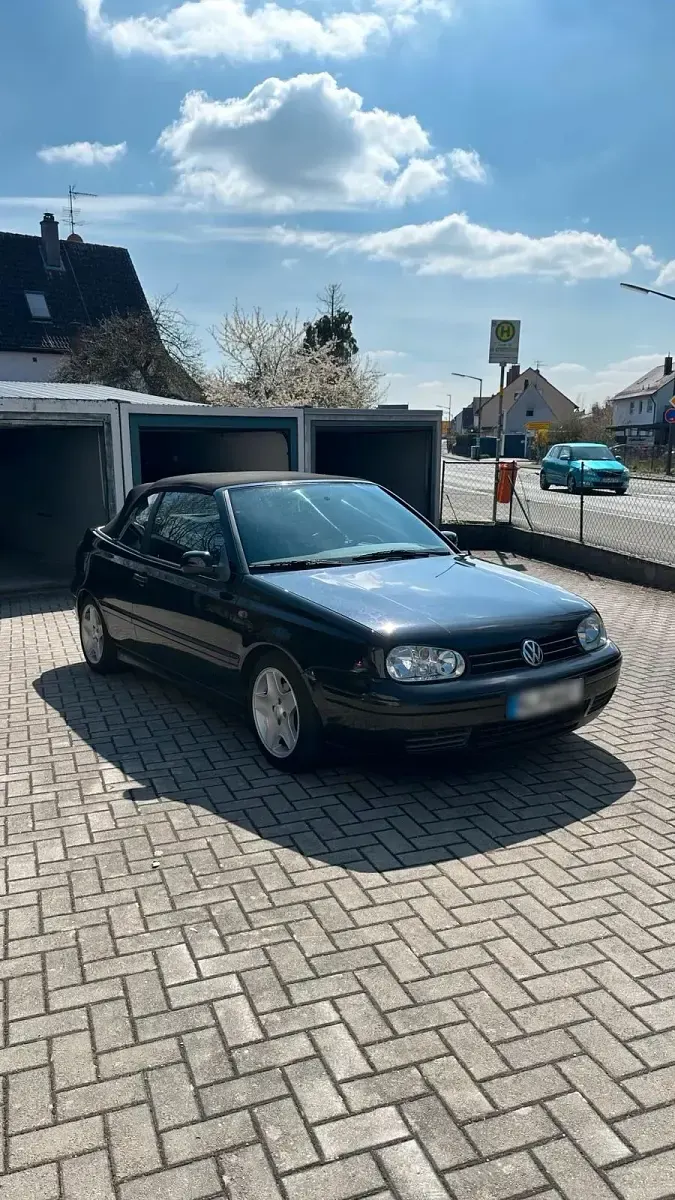 Używany VW Golf 75 KM (55 kW) 1999 Czarny Kabriolet