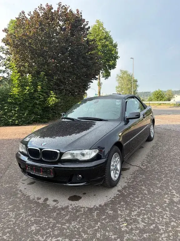 Gebraucht BMW 318 150 PS (110 kW) 2006 Schwarz Cabrio