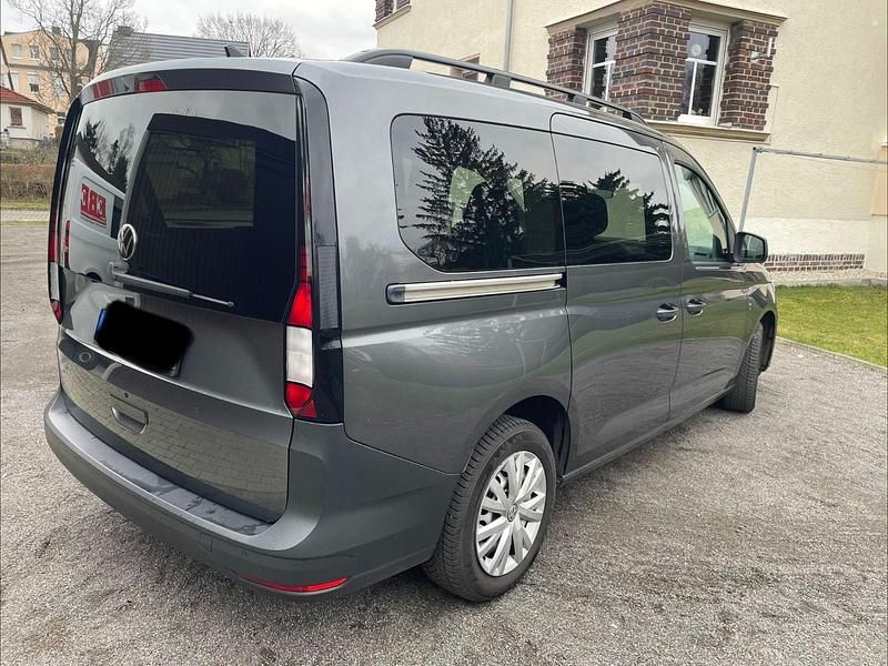 Gebraucht VW Caddy Maxi 105 PS (77 kW) 2021 Grau Van / Kleinbus