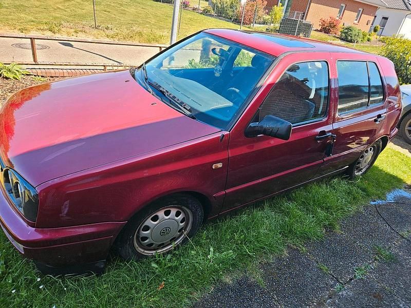 Gebraucht VW Golf IV 75 PS (55 kW) 2000 Rot Kleinwagen