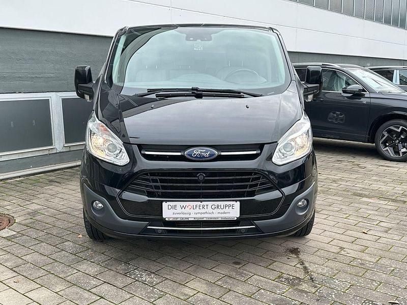 Gebraucht Ford Tourneo Titanium 131 PS (96 kW) 2018 Schwarz Van / Kleinbus