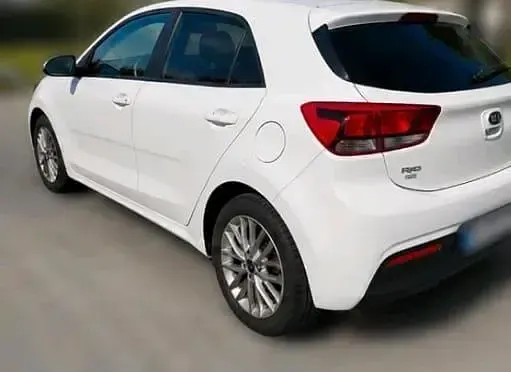 Gebraucht Kia Rio DREAM-TEAM Edition 84 PS (61 kW) 2018 Weiß Limousine