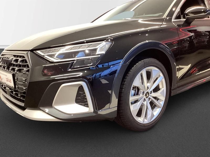 Gebraucht Audi A3 Ambiente 150 PS (110 kW) 2025 Schwarz Limousine