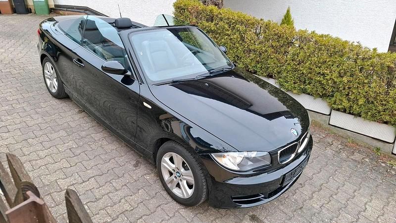 Gebraucht BMW 118 Cabriolet 143 PS (105 kW) 2009 Schwarz Cabrio