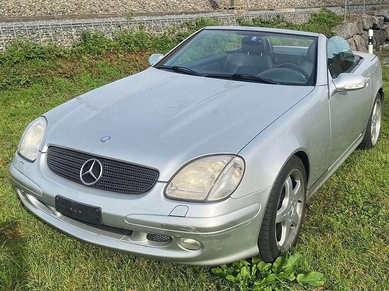 Gebraucht Mercedes SLK320 218 PS (160 kW) 2002 Silber Cabrio