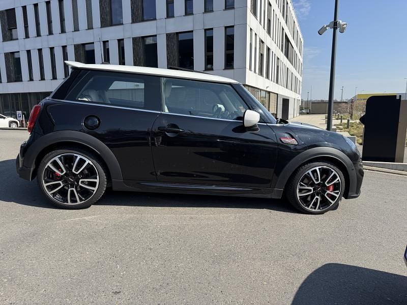 Gebraucht Mini John Cooper Works 231 PS (169 kW) 2021 Schwarz Kleinwagen