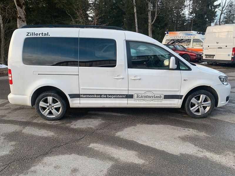Gebraucht VW Caddy Maxi Comfortline 110 PS (80 kW) 2013 Weiß Van / Kleinbus