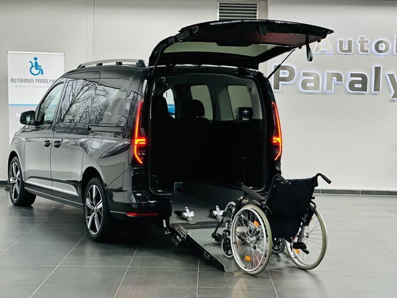 Gebraucht VW Caddy Maxi Style 114 PS (83 kW) 2022 Deep black perleffekt Van / Kleinbus