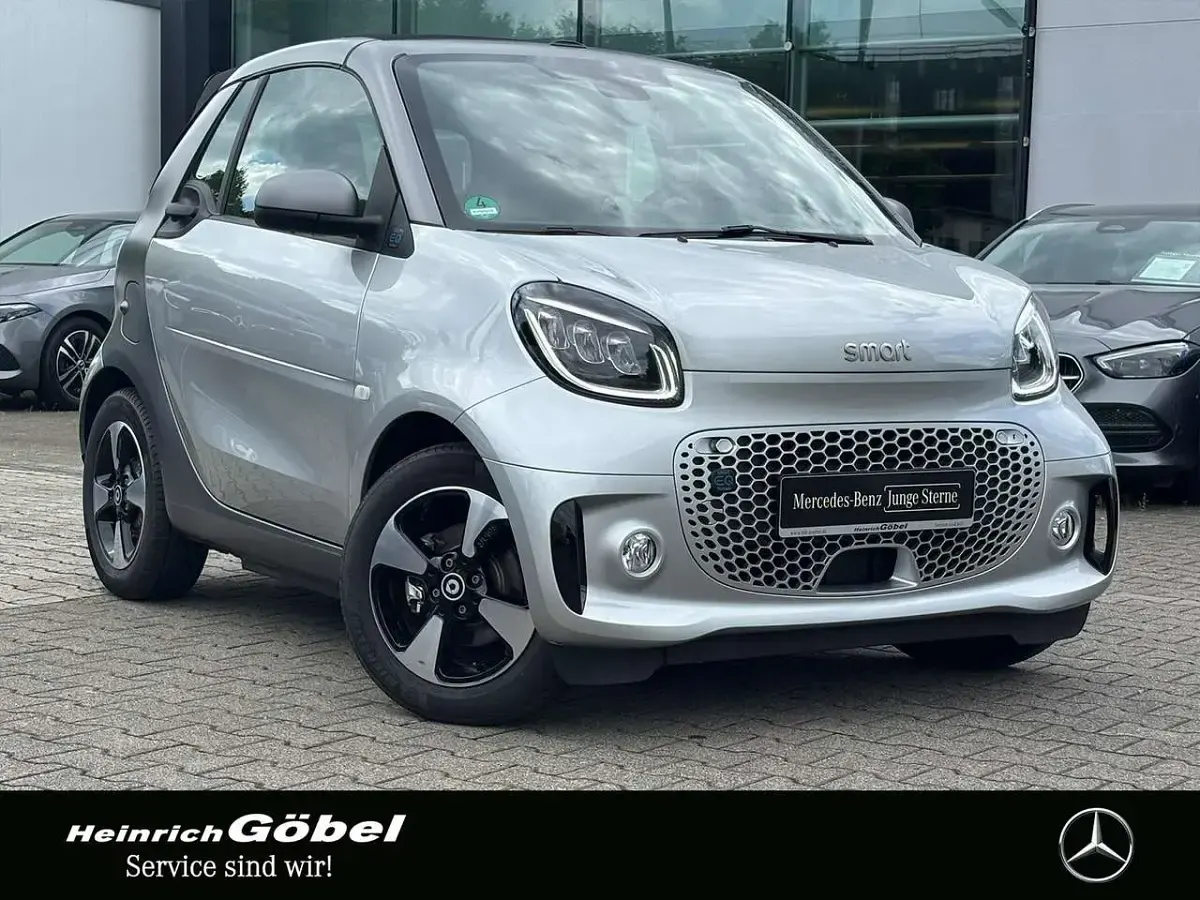 Gebraucht Smart ForTwo Electric Drive Passion 60 kW (82 PS) 2024 Bodypanels in cool silver (met Cabrio