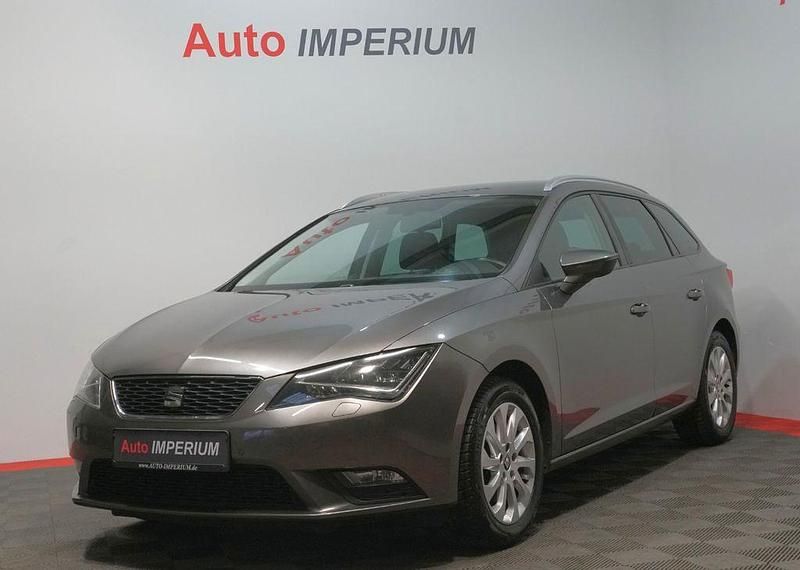 Grau Gebraucht 2015 Seat Leon ST Style Kombi | 8.990 € (Guter Preis) - Bild 1/4