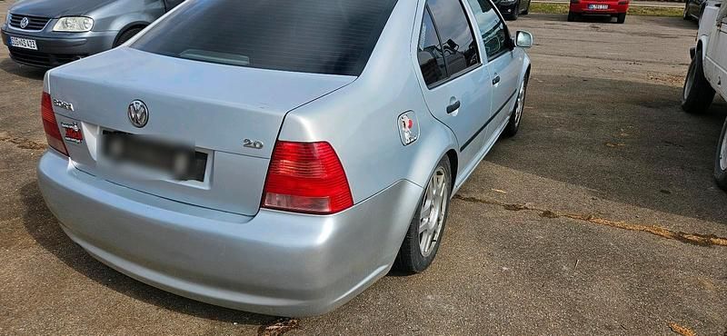 Gebraucht VW Bora 115 PS (84 kW) 1999 Silber Limousine